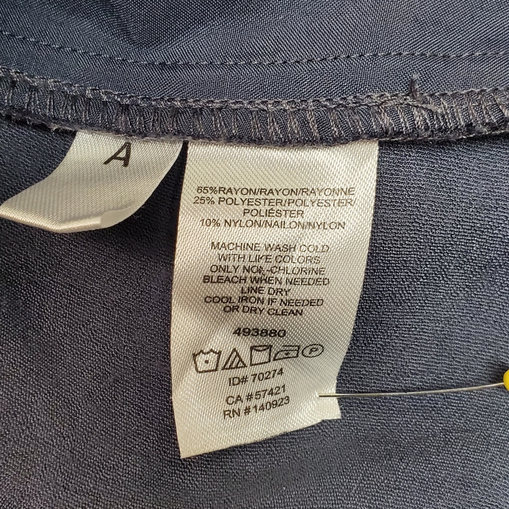 LOFT Metallic Gray Shorts Pleats Pockets Size 6 - Picture 8 of 8